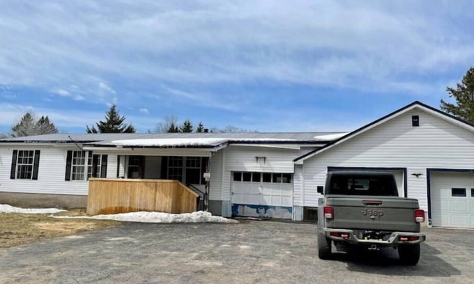 Lewis County Maison | Woof pack shack #1