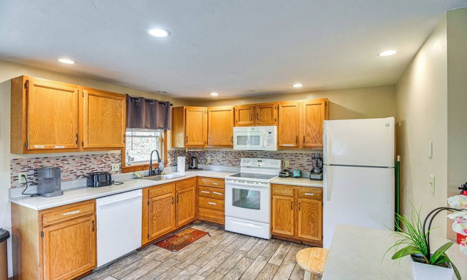 Indian Hill Maison | Worcester Home 5 Mi to Downtown!