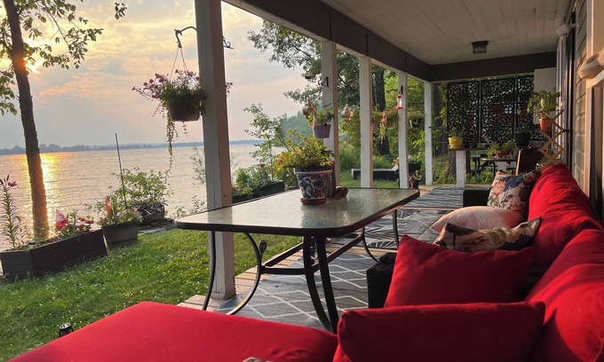 Whitewater Region Cabine | Work from the lake or unplug. Just over an hour from Ottawa, serenity now.
