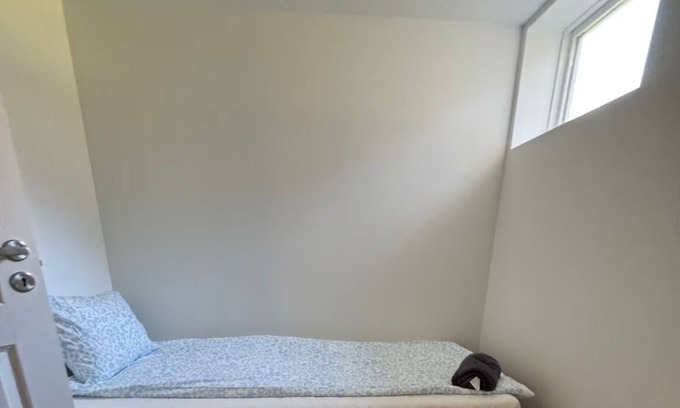 Gothenburg Appartement | Workers - 3BR - 2 Bath - Parking lot - All-inclusive
