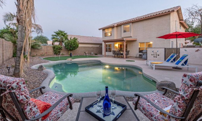 Gilbert Maison | WOW! Hikers/Bikers/Golfers PARADISE, Pvt Htd POOL, Putt Green, Tesla Charger