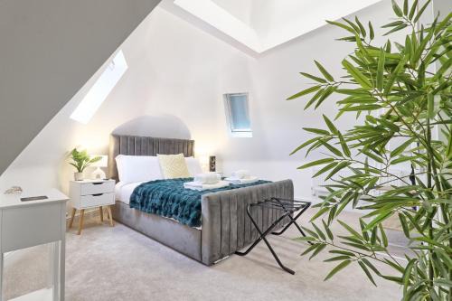 Writtle Appartement | Writtle Massive 4 Bedroom Apartment with Parking In Gorgeous Countryside Location & Short Drive to Chelmsford City Centre Contractors Welcome