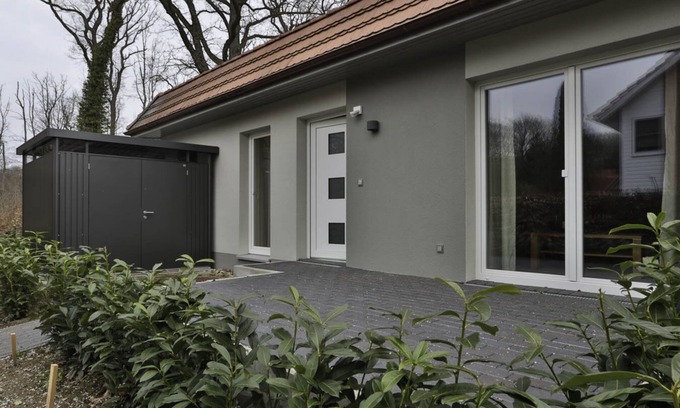 Nienhagen Appartement | Wunderschöne, Modern Ausgestattet 3 Zimmerwohnung mit Terrasse und Loggia Erwartet Sie - Direkt am Wunderschönen "gespensterwald"