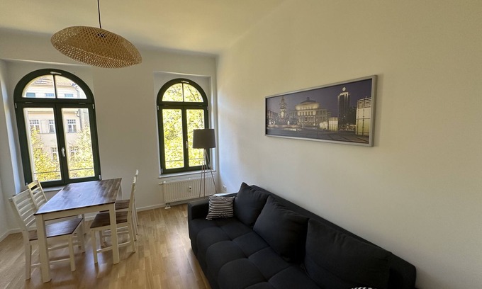 Zentrum-Nordwest Appartement | Wunderschöne Ferienwohnung mit Balkon in der von Stadion und Arena