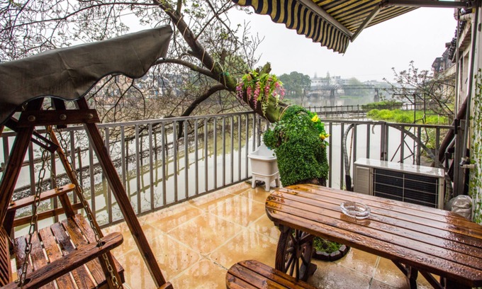 Tongxiang Maison | Wuzhen Helan Bridge Inn