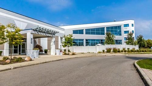 Flint Hôtel | Wyndham Flint MI Grand Blanc Bishop Airport Conference Ct