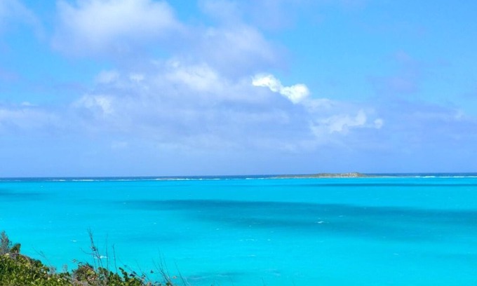 George Town Maison | Maison Xanadu. En vedette sur la vie de Bahama sur HGTV. Un refuge des Caraïbes captivant.