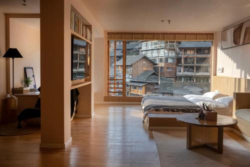 Qiandongnan Maison | Xijiang Qianhu Miao Village Mountain and B&B
