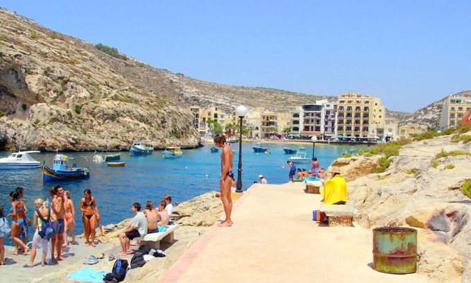 Xlendi Appartement | Xlendi Seaside Escape