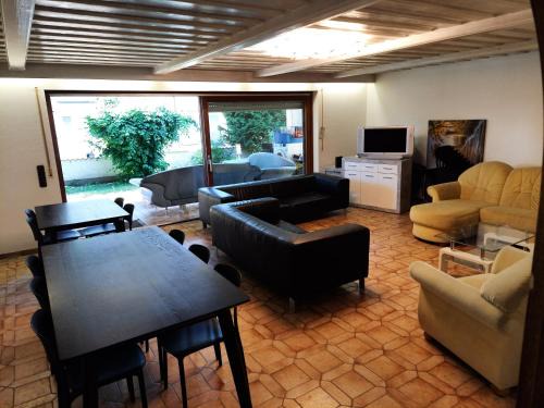 Heufeld Appartement | XXL apartment, 10 beds, 4 sleep-rooms, 140qm, 2 WC, 2 shower &