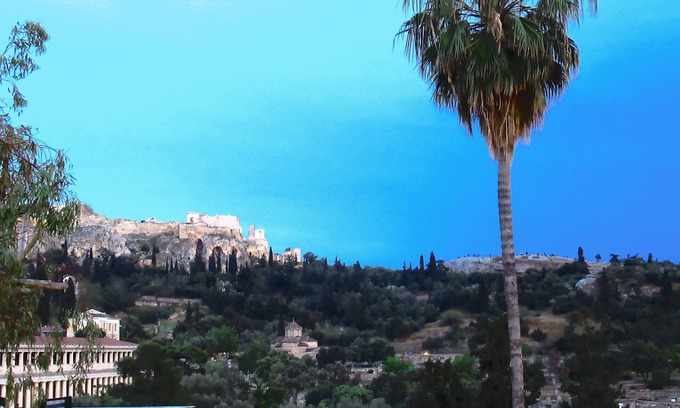 Athens City Centre Appartement | Y guest house an alternative under acropolis hill