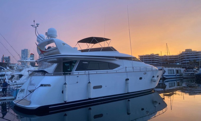 Sant Adria de Besos Location De Bateaux | Yacht 20metros Yate de 20 Metros en Barcelona