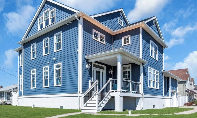 Point Pleasant Beach Maison | YAL313 | Open Concept Luxe Home, 7BR 5.1 ba, private pool, outdoor kit & more by Shore Points