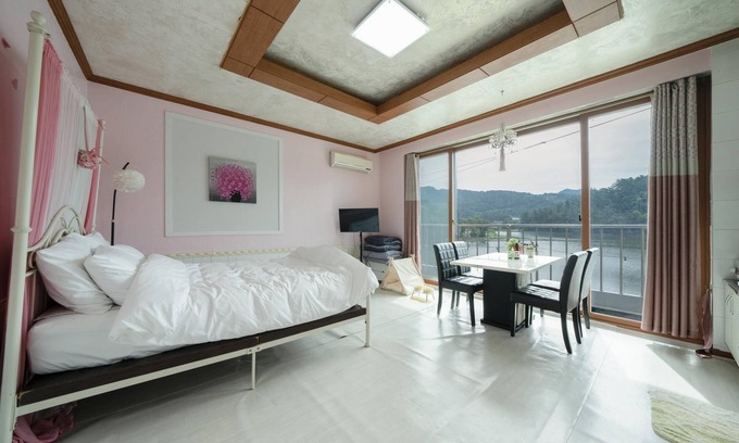 Yangpyeong Maison | Yangpyeong Sky&lake pet Friendly Pension