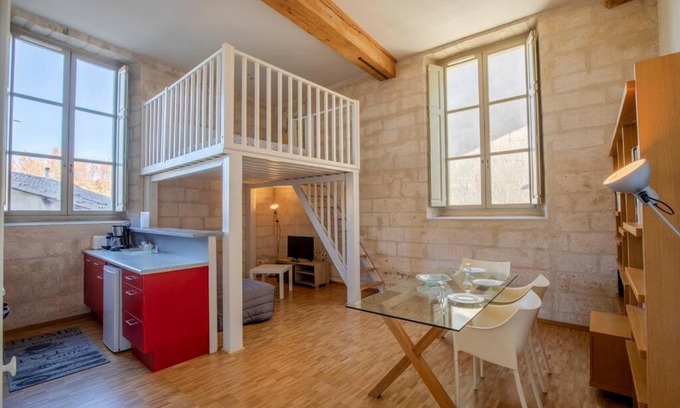Avignon City Centre Appartement | Yani - Grand studio intra-muros cadre exceptionnel