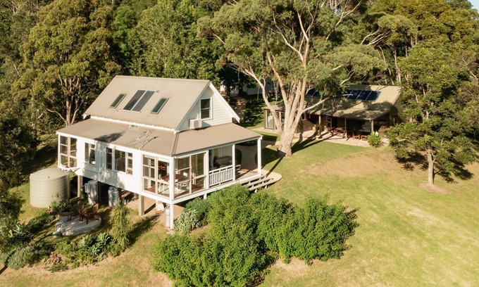 Jaspers Brush Maison | Yarrawong Farm, near Berry