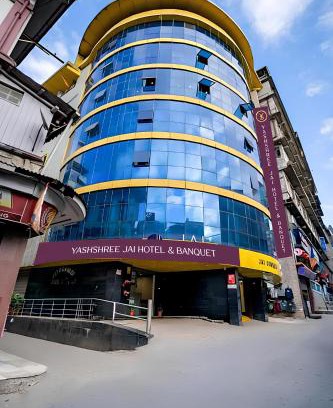 Darjeeling Hôtel | Yashshree Jai Hotel & Banquet