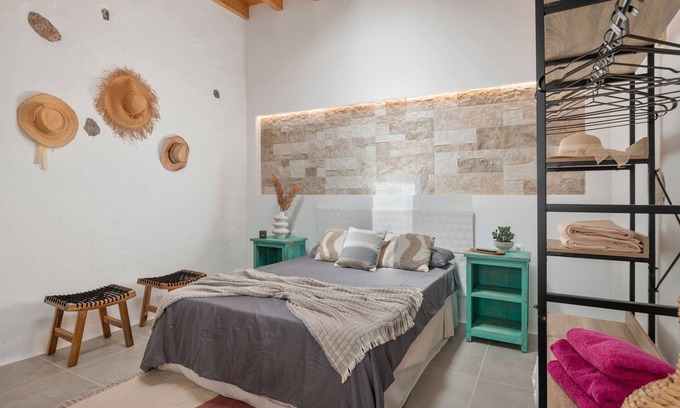 Tabayesco Appartement | 'Ye' Holidays with Shared Pool, Shared Terrace, and Wi-Fi