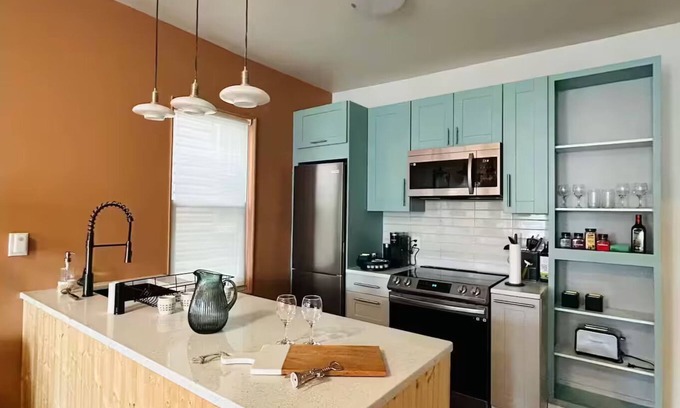 McGinley Square Appartement | Yellow Door House- 25mins from NYC !