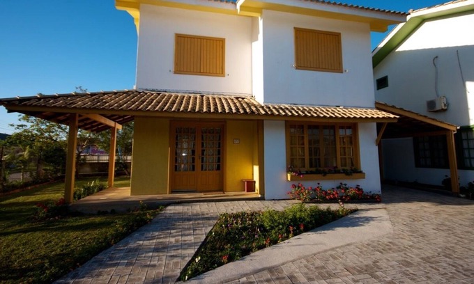 Garopaba Maison | Yellow House - 2 suites dans le centre