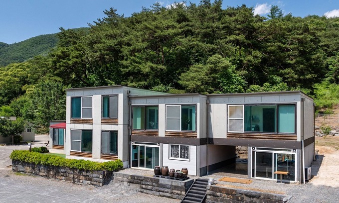 Yeongwol Maison | Yeongwol Nature & Pet Retreat
