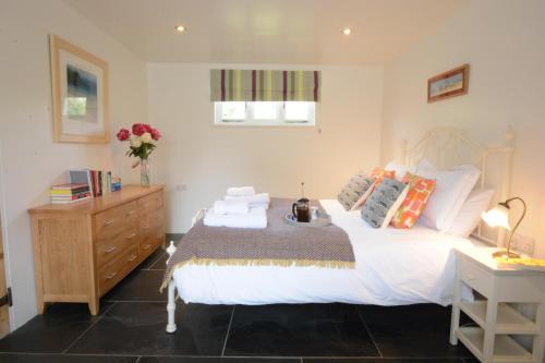 Woodbridge Maison | Yew Tree Farm Stable, Worlingworth