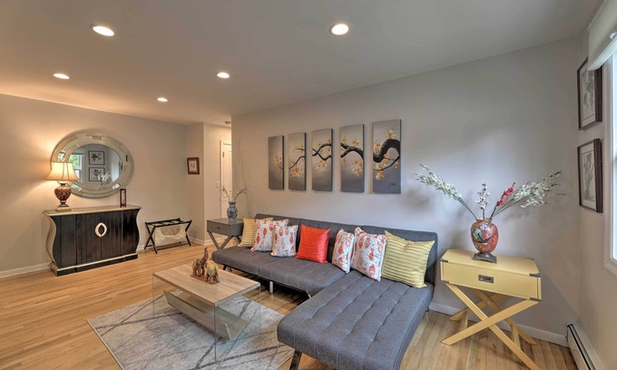 Getty Square Appartement | Yonkers Apt w/ Balcony: Walk to Train Station!