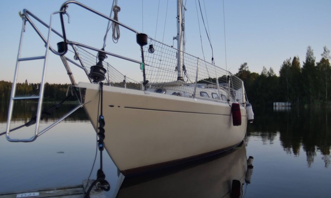 Sysma Location De Bateaux | You will always remember your night on this romantic 51 y.o. sailboat S/Y Dione.