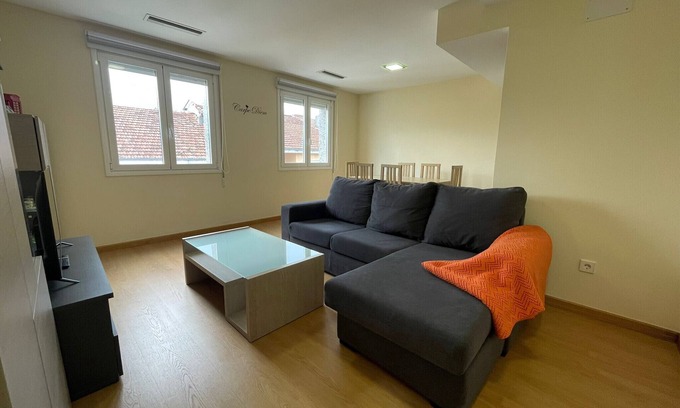 Ourense Appartement | YourHouse Maca I