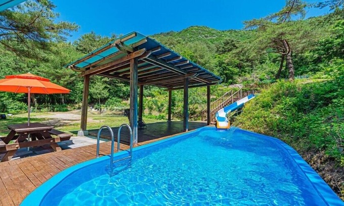 Gimsatgat Maison | Youngwol Cloud Garden Pension