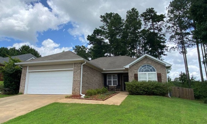 Auburn - Opelika Maison | Your Auburn Home - 3/2, Quiet cul-de-sac