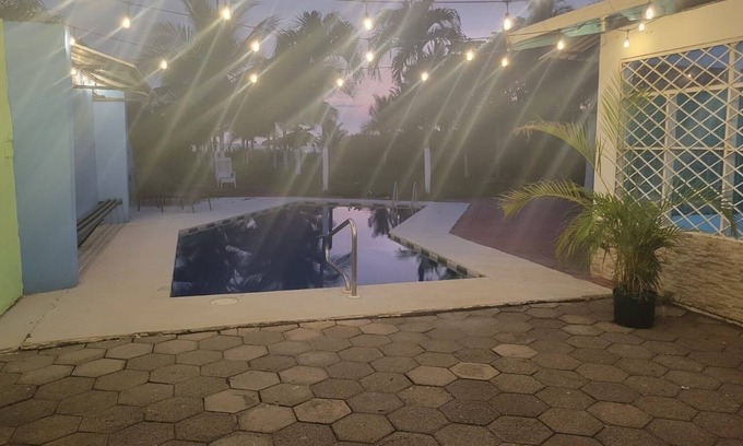 Puntarenas Maison | Your centrally located Pacific beachfront paradise with pool, wifi and more!