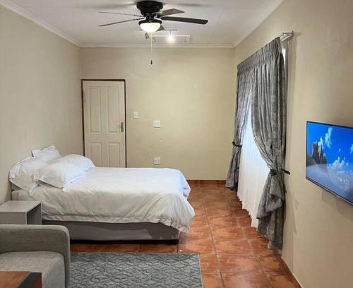 Nelspruit Appartement | Your comfortable studio perfectly situated in Nelspruit