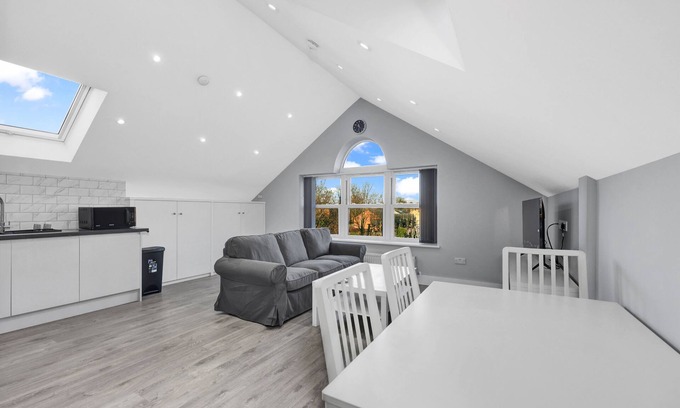 Forest Gate Appartement | Your Cosy Stay Modern 2 Double Bedroom Flat Fully Furnished - 5 Mins walk to Stn