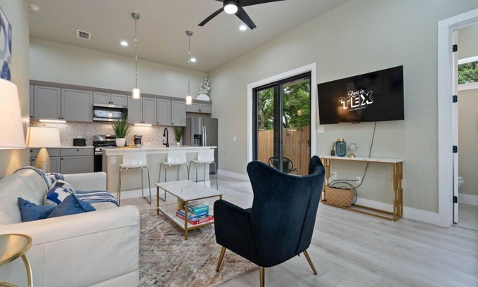 St. Johns Maison | Your Gated Retreat with 3 Unique Rentals Near DT