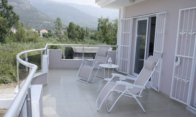 Guzelcamli Villa | Votre maison de vacances dans la nature et près de la mer dans un village calme