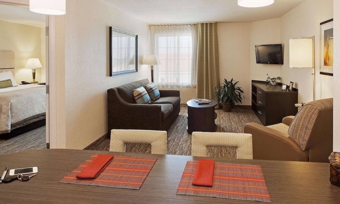 Horsham Maison | Your Home Away From Home! Free Parking, Pets Allowed, Near Speed Raceway