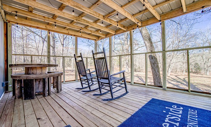 Ozark Cabine | Your home away from home at an adventure friendly park!