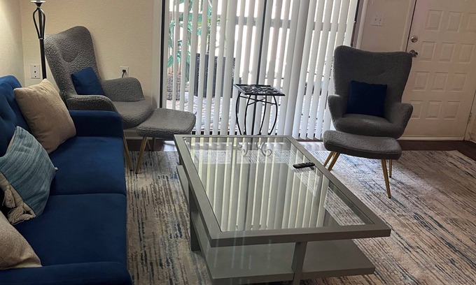 Tallahassee Copropriété | Your Home-Away From Home! Family and Pet Friend!