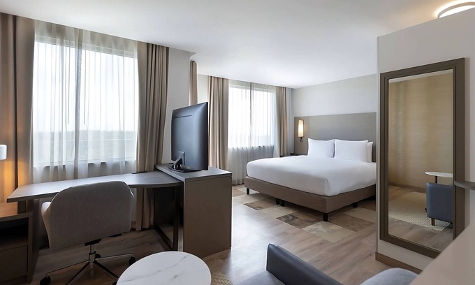 Playacar Fase II Hôtel | Your Home Away From Home! Outdoor Pool, Free Parking and Breakfast!