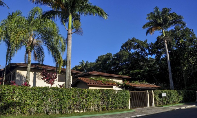 Acarau Appartement | Votre maison à Ubatuba à 400 mètres de P. Tenorio sécurité condominium fermé 24