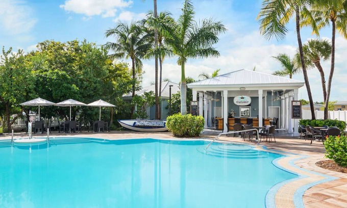 New Town Maison | Your Island Base | 3 Pool View Rooms at Fun & Breezy Blue Flamingo Resort