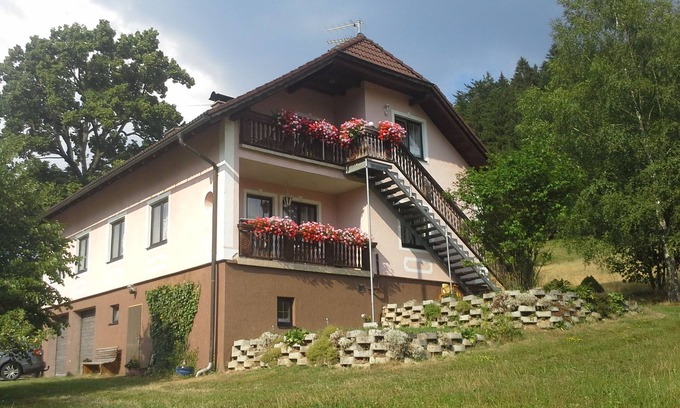 Barnkopf Appartement | Vos quatre murs dans le vert, pour ceux qui recherchent la détente, animaux acceptés