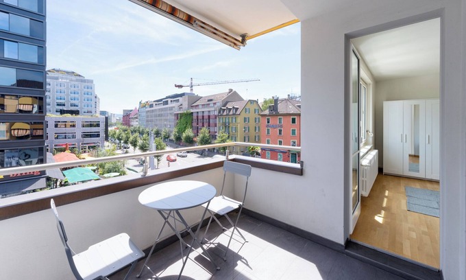 Langstrasse Appartement | Your Perfect Zurich Getaway With 3 Bedrooms & WIFI