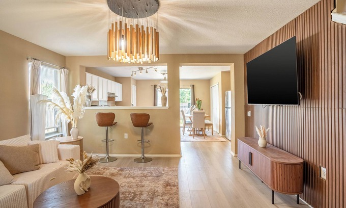 McKinney Maison | Your place Away From home