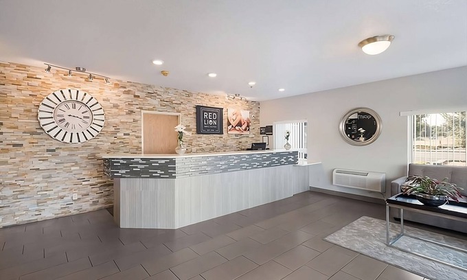 Tri-Cities Station Balnéaire | Your Relaxing Getaway Awaits! 4 Spacious Units. Close to Tri-Cities Airport!