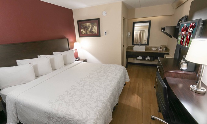 Secaucus Maison | Your Relaxing Getaway Awaits! Budget-friendly Accommodation, Pets Allwoed