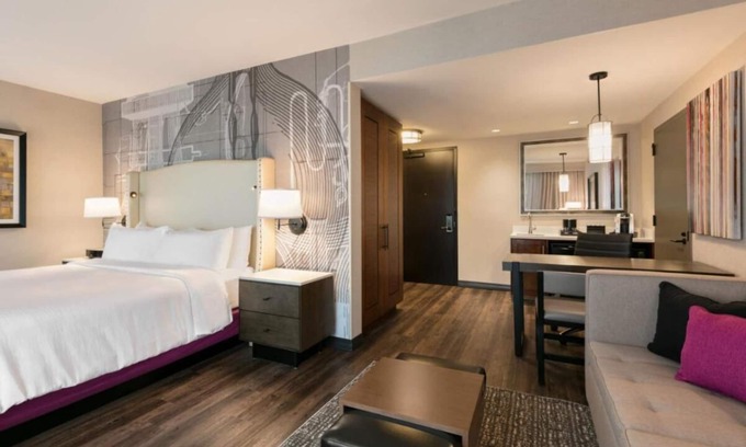 Berkeley Heights Hôtel | Your Relaxing Getaway! Free Breakfast, Indoor Pool, Free Parking!