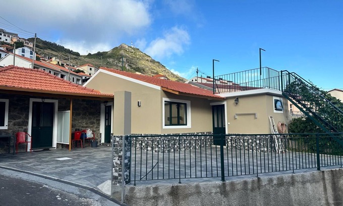 Machico Maison | Your retreat between turquoise shores and forested paths