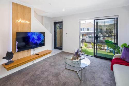 Lower Hutt Maison | Your Slice of Heaven in the Hutt